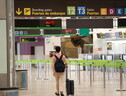 Eurocamera, Bruxelles vieti il sovrapprezzo dei bagaglio a mano in aereo (ANSA)
