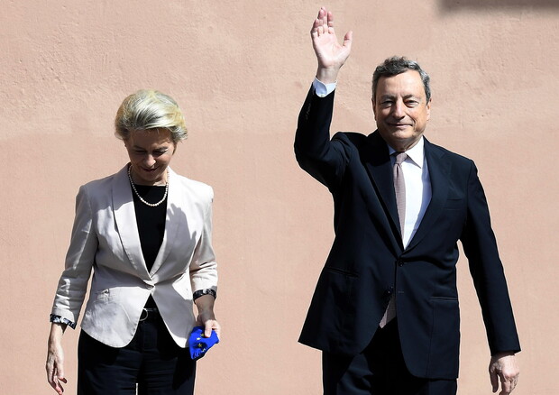 Ursula von der Leyen e Mario Draghi a Cinecittà © EPA