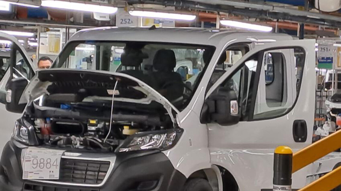 Tavares ad Atessa, parte produzione dei nuovi furgoni Stellantis - RIPRODUZIONE RISERVATA