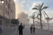Tregua scaduta in Medio Oriente, colpito un edificio a Khan Yunis