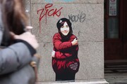 Un murale a Milano per Giulia: 'Volevo solo scomparire in un abbraccio'