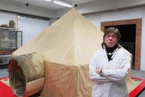 La tenda Rossa di Nobile. Parla la restauratrice Cinzia Oliva. Credit: Museo Scienza e Tecnologia di Milano (ANSA)