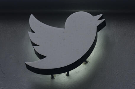 Twitter ci ripensa, per i super-vip torna la spunta blu © AFP
