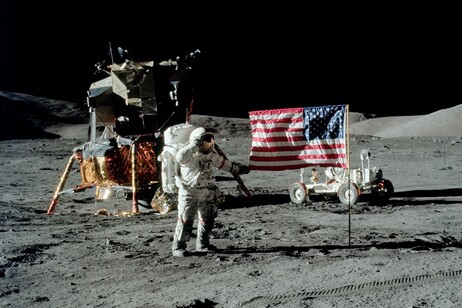 L’astronauta Eugene A. Cernan sulla Luna durante la missione Apollo 17 (fonte: NASA)