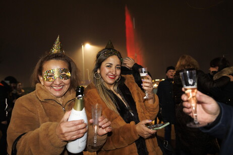 Champagne, -8,2% vendite nel 2023 ma ottimismo su rialzo listini