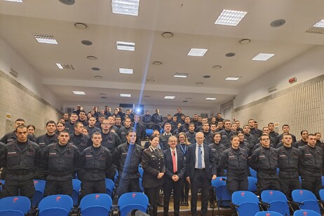 Allievi carabinieri a lezione di sicurezza stradale con l'Anas