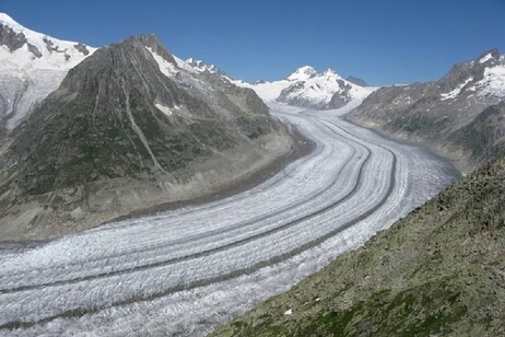 Il ghiacciaio dell'Aletsch, in Svizzera, fotografato nel 2009 (fonte: UNIL - Guillaume Jouvet)