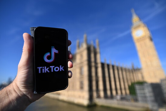 TikTok sospende il sistema a premi di Lite dopo l'indagine dell'esecutivo europeo