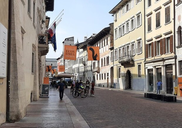 Ultima giornata del Festival Economia di Trento, chiude Bonomi © Ansa