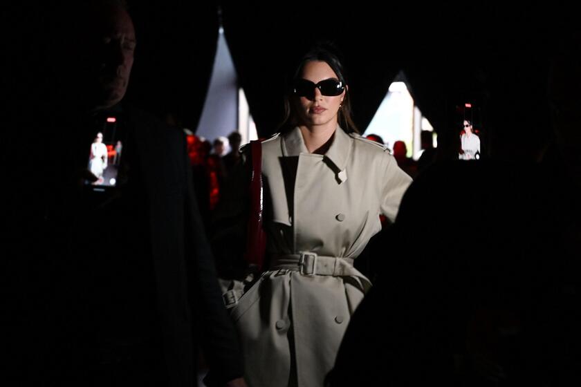 &gt;&gt;&gt;ANSA/De Sarno apre una pagina  'rosso ancora ' per Gucci © ANSA/AFP
