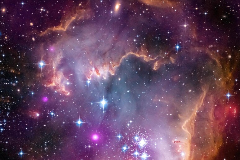 La culla di stelle individuata nella Piccola Nube di Magellano (fonte: NASA/CXC/JPL-Caltech/STScI) - RIPRODUZIONE RISERVATA