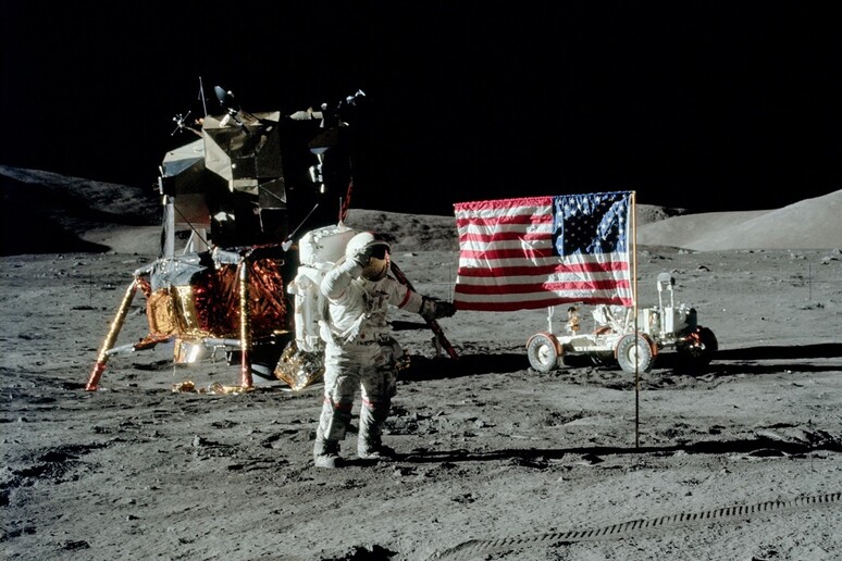 L’astronauta Eugene A. Cernan sulla Luna durante la missione Apollo 17 (fonte: NASA) - RIPRODUZIONE RISERVATA