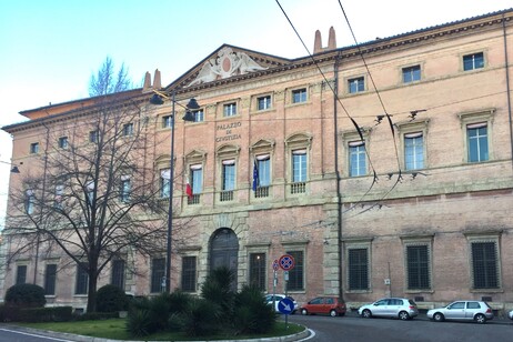Piazza dei Tribunali a Bologna, Corte appello e procura generale