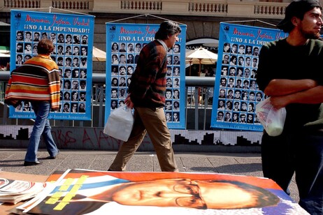 Il Cile userà l'IA per la ricerca dei 'desaparecidos'