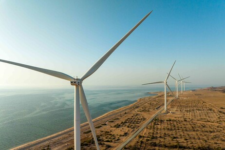 L'emiratina Masdar firma accordo per progetti eolici nel Bahrain