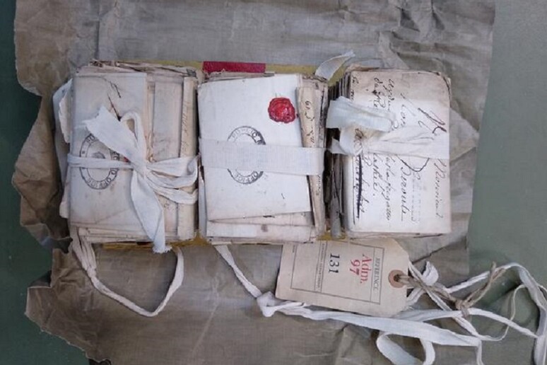 Le lettere d 'amore indirizzate ai marinari francesi (fonte: The National Archives / Renaud Morieux) - RIPRODUZIONE RISERVATA