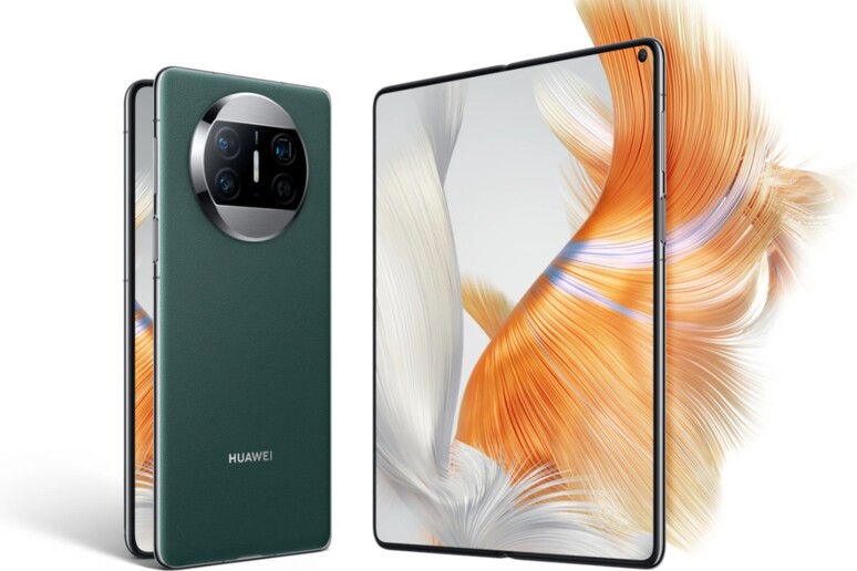 Huawei presenta Mate X3, nuova era per smartphone pieghevoli - RIPRODUZIONE RISERVATA